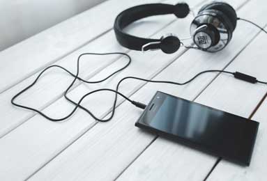 英媒称阿联酋财团可能收购曼联，格雷泽家族要价50亿英镑！