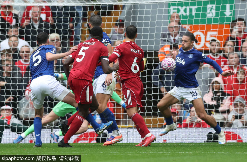 被曼联逼到悬崖边！利物浦周中欧冠若再输，将遇72年来首次5连败